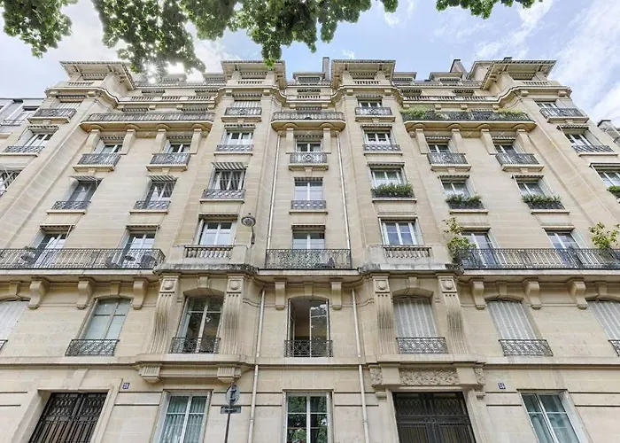 De Luxe Sur Les Invalides Apartment